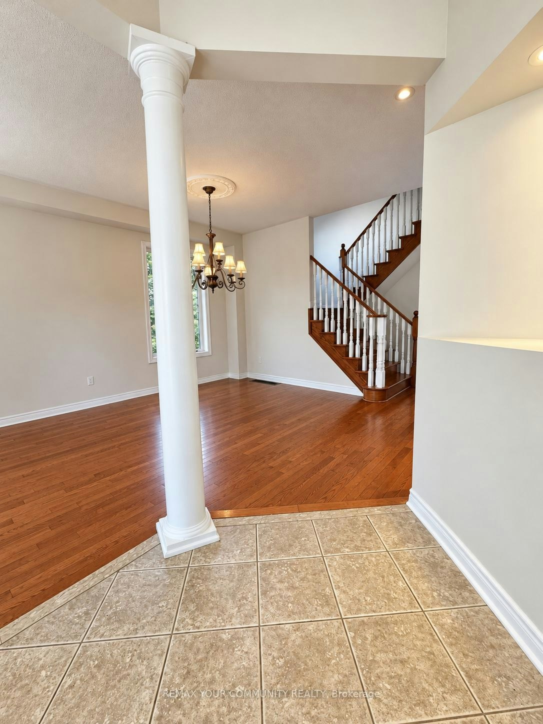 23 Limeridge Street, Aurora, ON, L4G 7S5 - 9