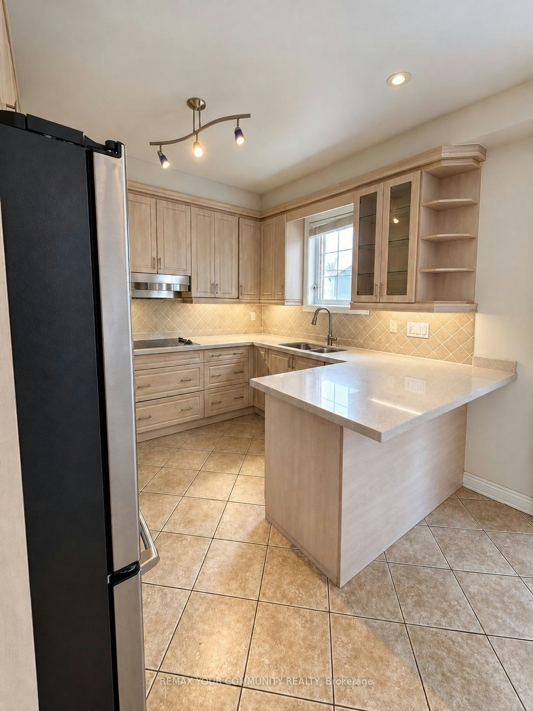 23 Limeridge Street, Aurora, ON, L4G 7S5 - 12