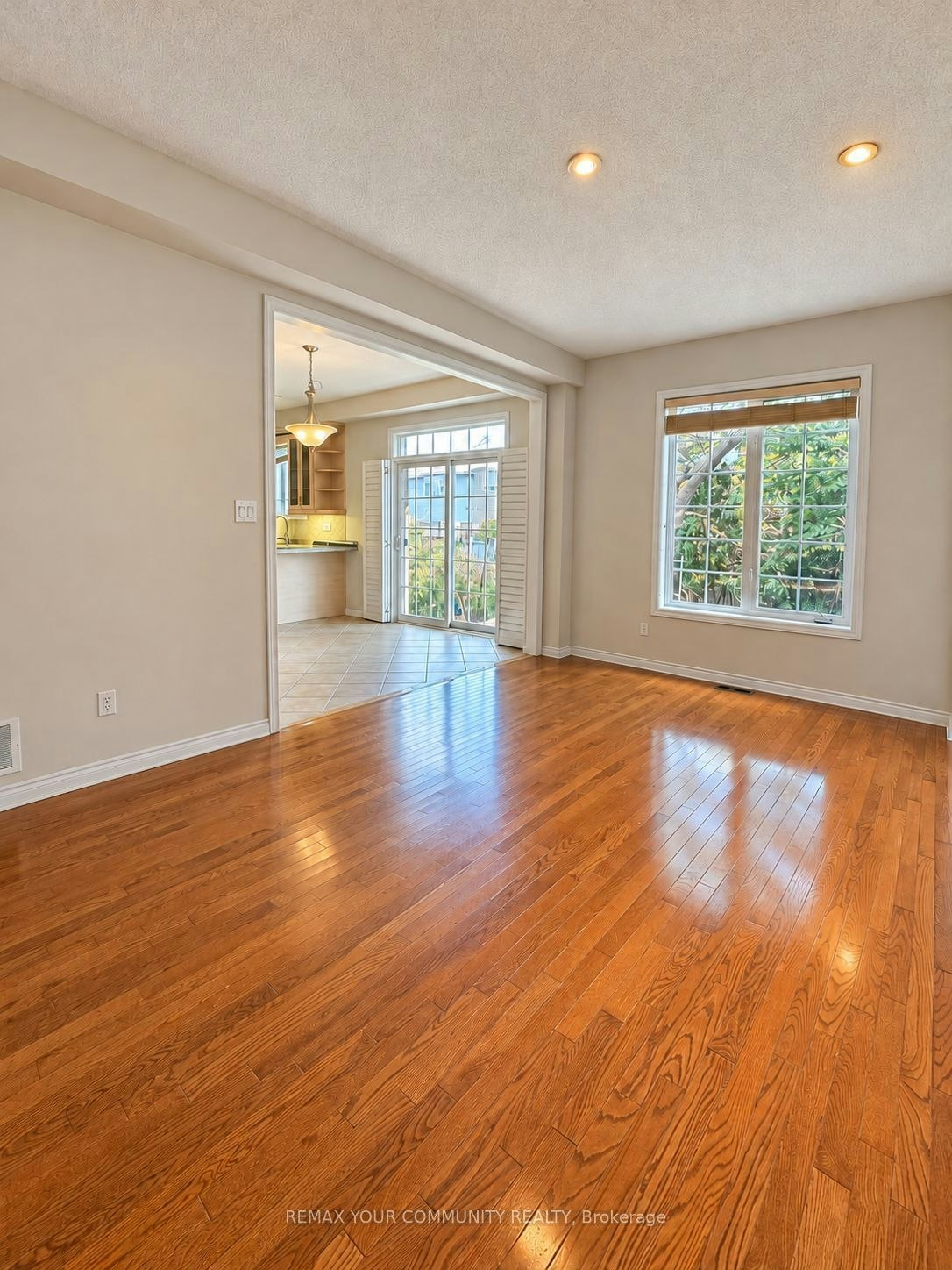 23 Limeridge Street, Aurora, ON, L4G 7S5 - 17