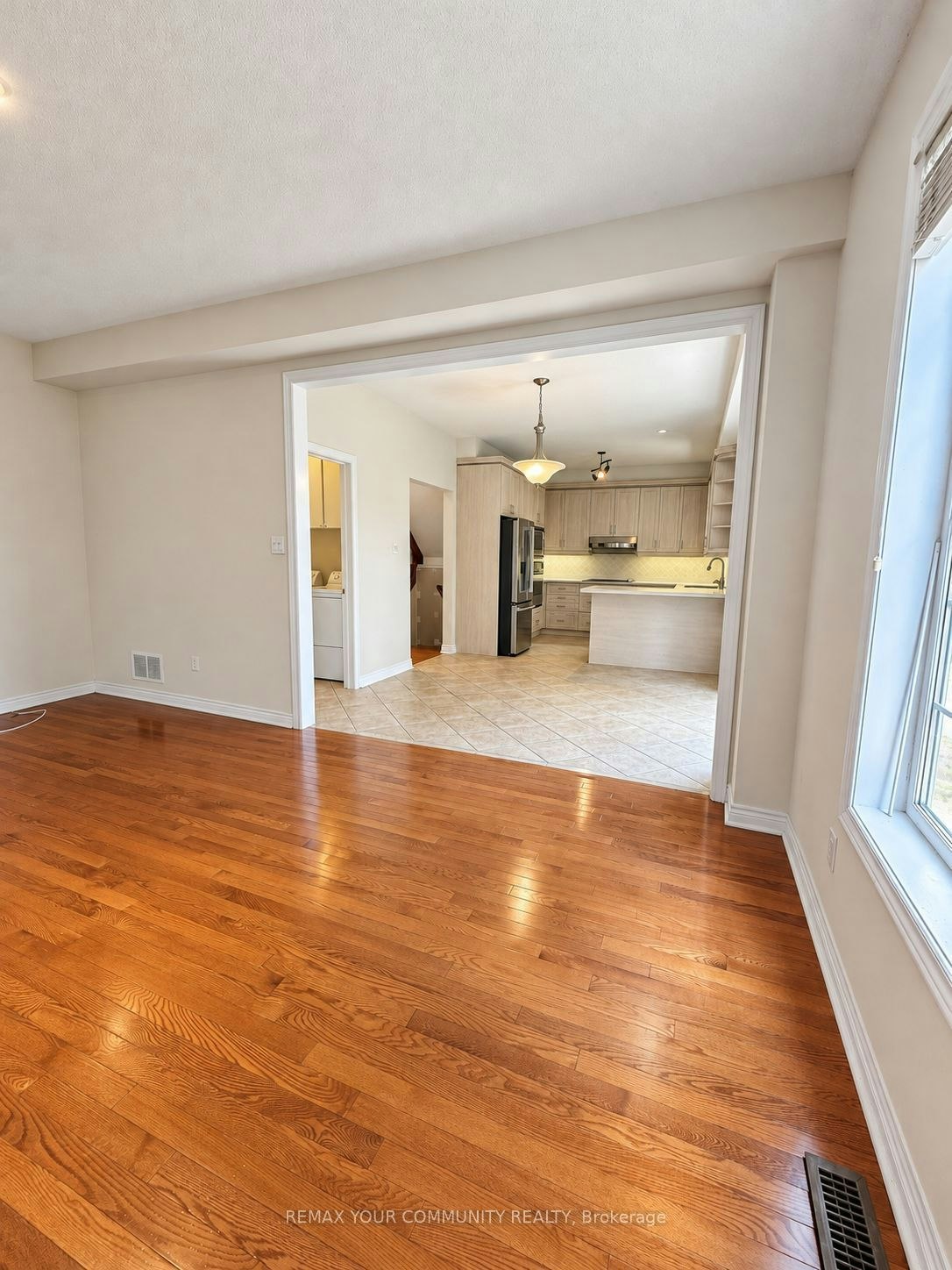 23 Limeridge Street, Aurora, ON, L4G 7S5 - 18