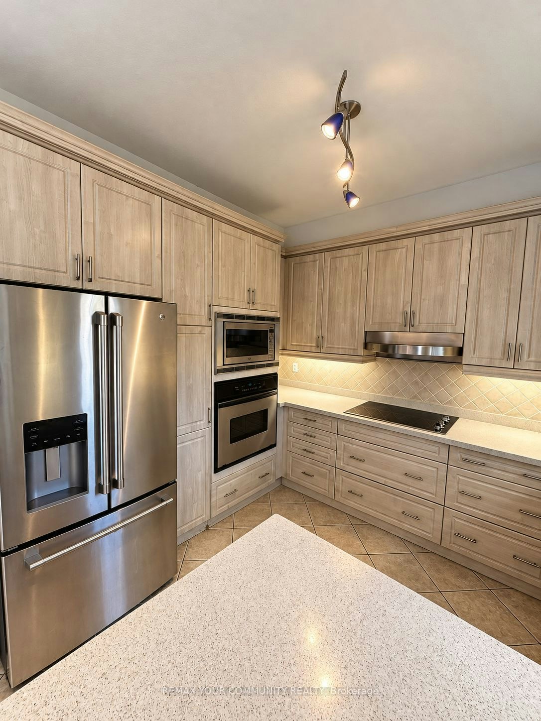23 Limeridge Street, Aurora, ON, L4G 7S5 - 15