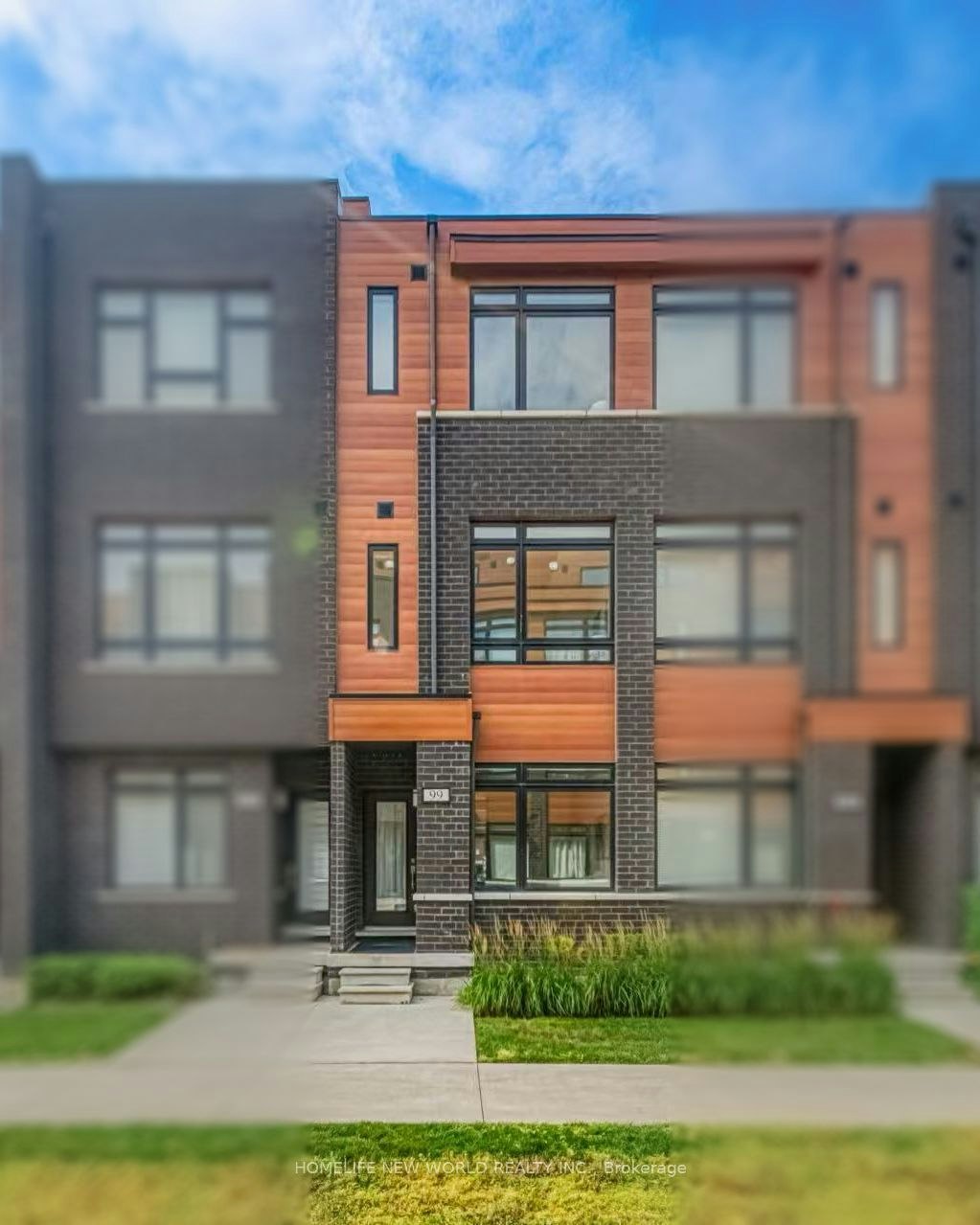 99-370D Red Maple Road, Richmond Hill, ON, L4C 5T4