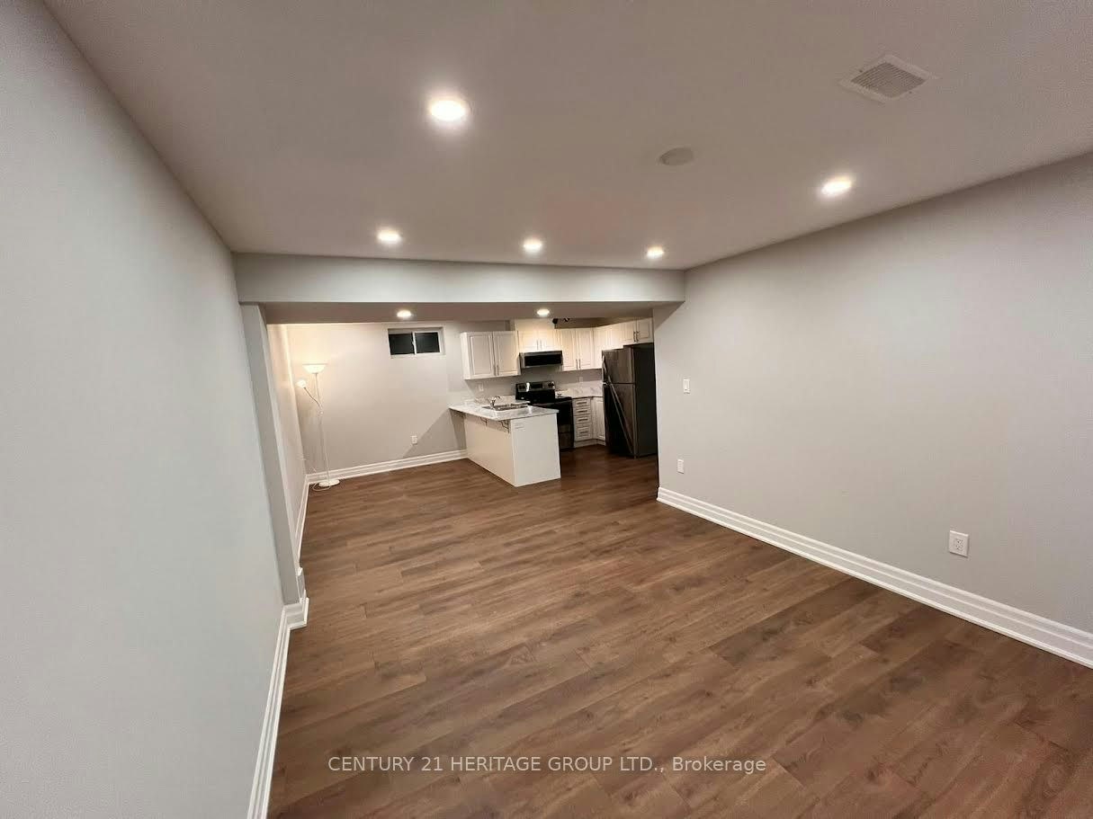 Bsmt-86 Professor Day Drive, Bradford West Gwillimbury, ON, L3Z 4J3 - 6