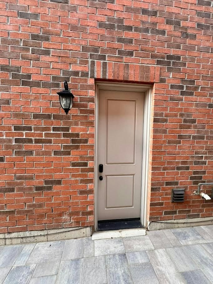 Bsmt-86 Professor Day Drive, Bradford West Gwillimbury, ON, L3Z 4J3 - 22