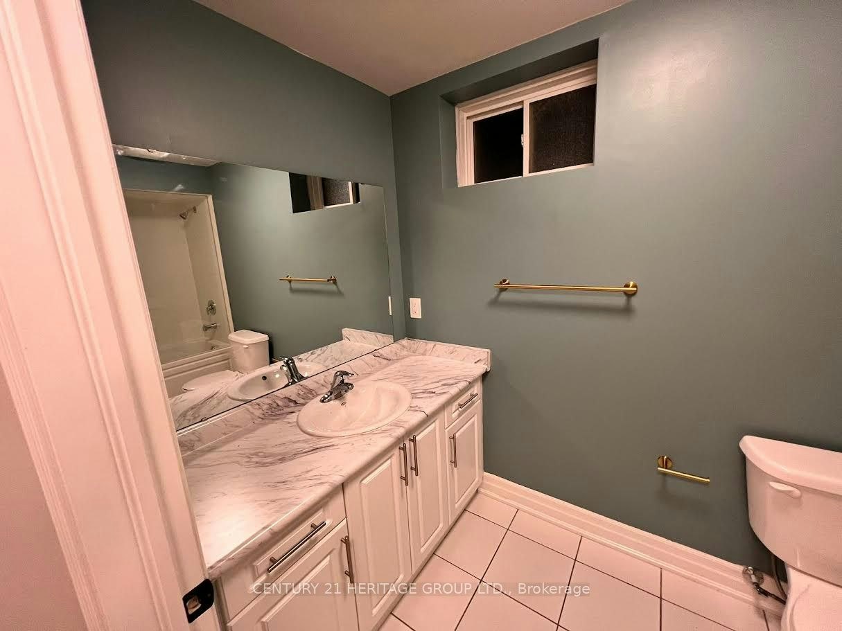 Bsmt-86 Professor Day Drive, Bradford West Gwillimbury, ON, L3Z 4J3 - 15