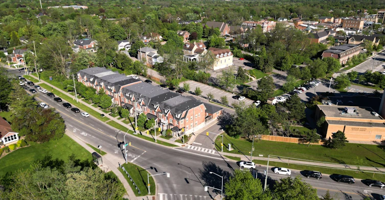 37 Bullock Drive, Markham, ON, L3P 8P1 - 2