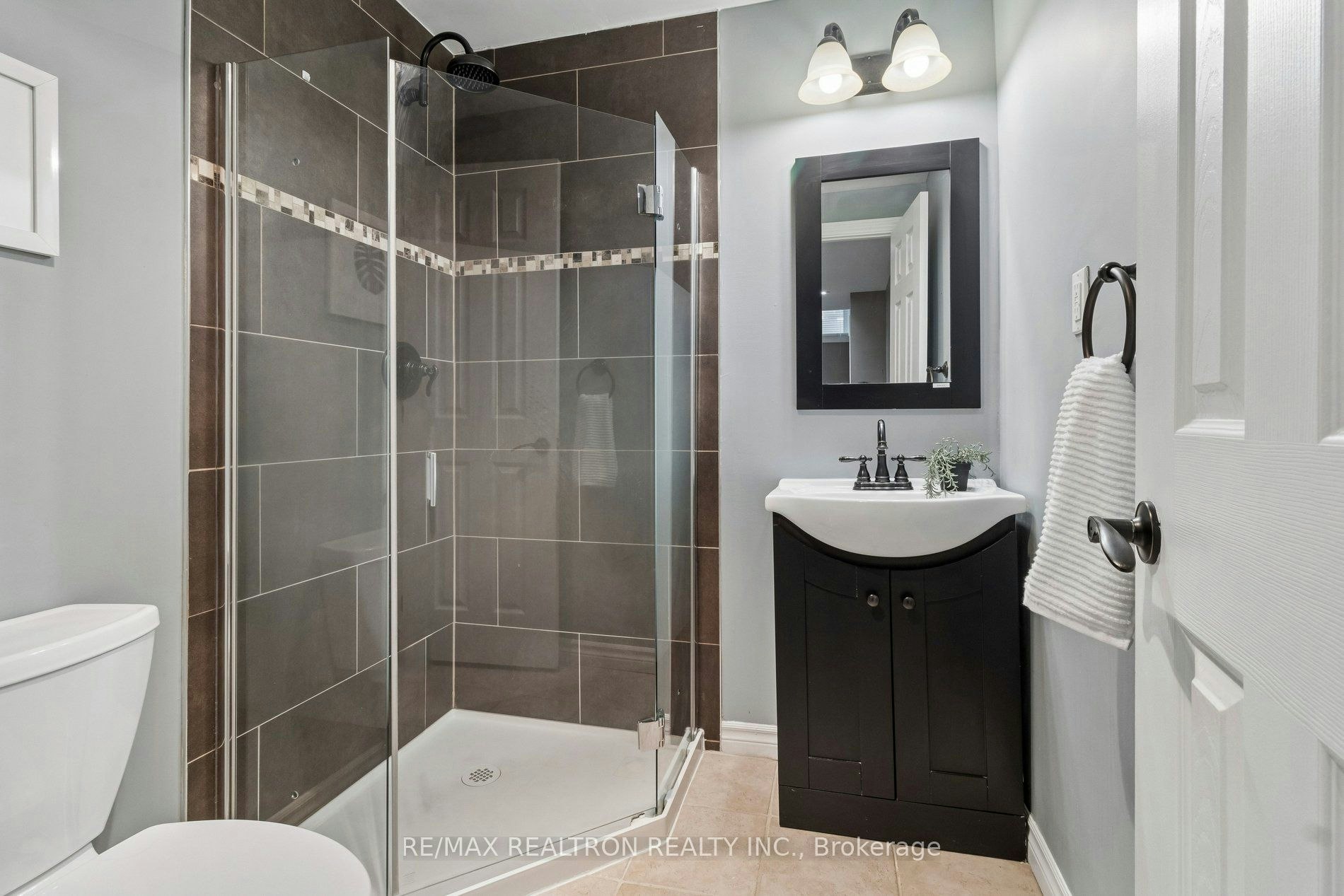 37 Bullock Drive, Markham, ON, L3P 8P1 - 42