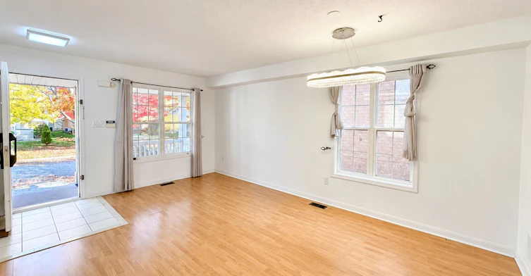 22 Bern Street, Markham, ON, L6E 1G6 - 3