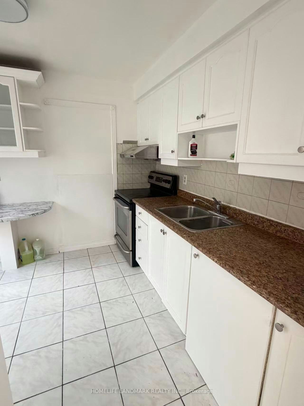8 Fullerton Crescent, Markham, ON, L3R 3G5 - 6