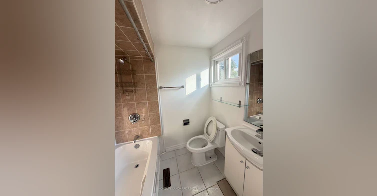 8 Fullerton Crescent, Markham, ON, L3R 3G5 - 10
