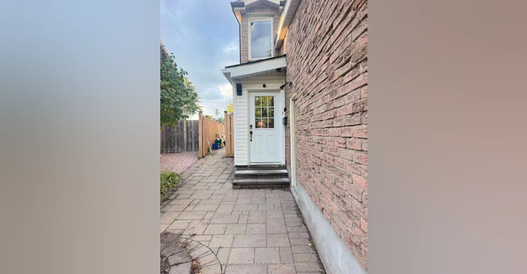 8 Fullerton Crescent, Markham, ON, L3R 3G5