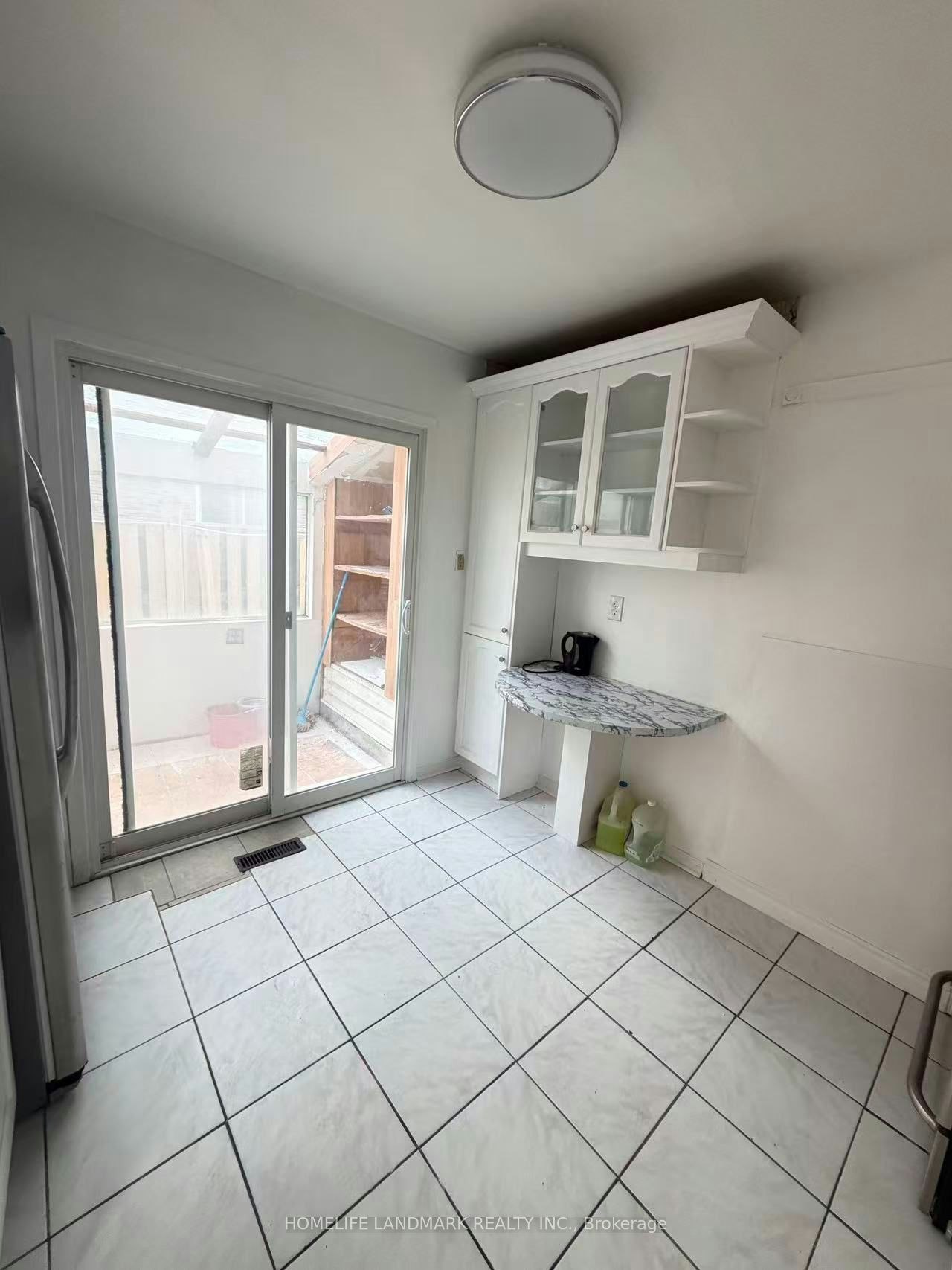 8 Fullerton Crescent, Markham, ON, L3R 3G5 - 5