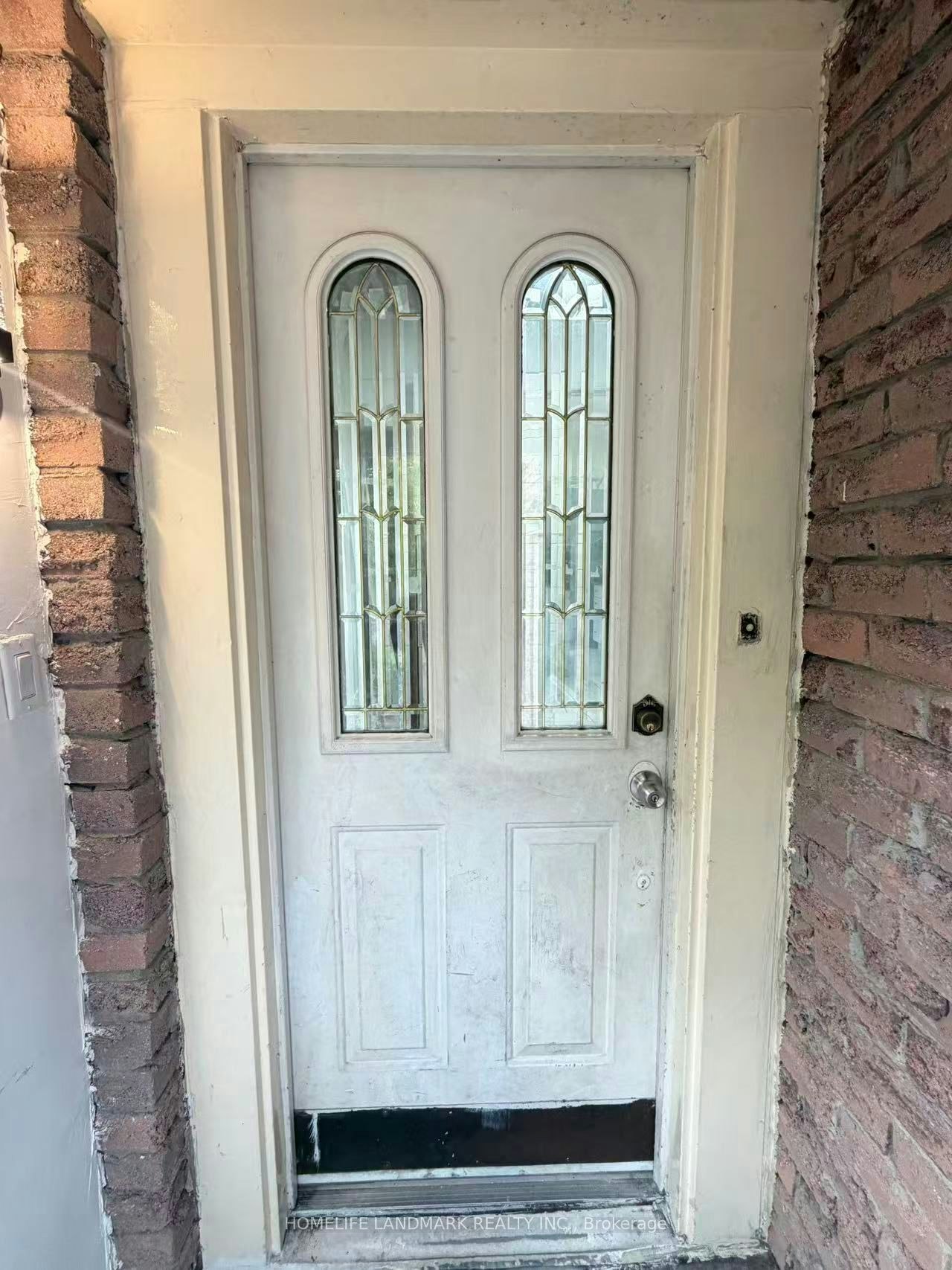 8 Fullerton Crescent, Markham, ON, L3R 3G5 - 2