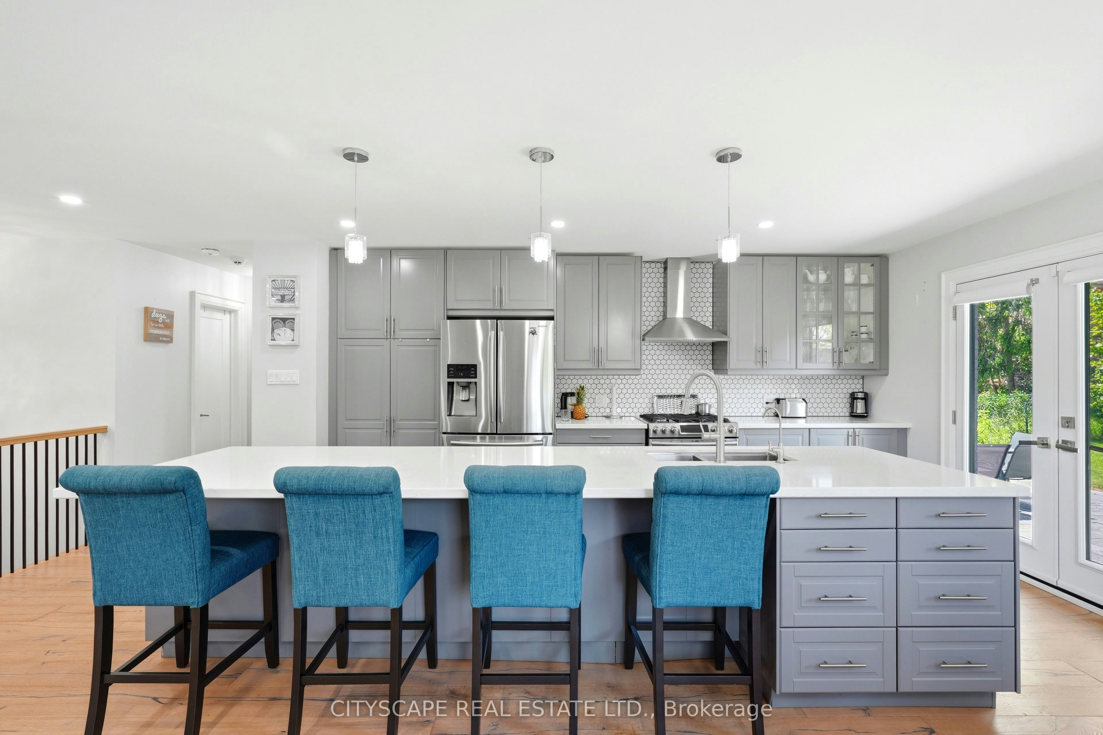 44 Stonehill Boulevard, East Gwillimbury, ON, L9N 1E3
