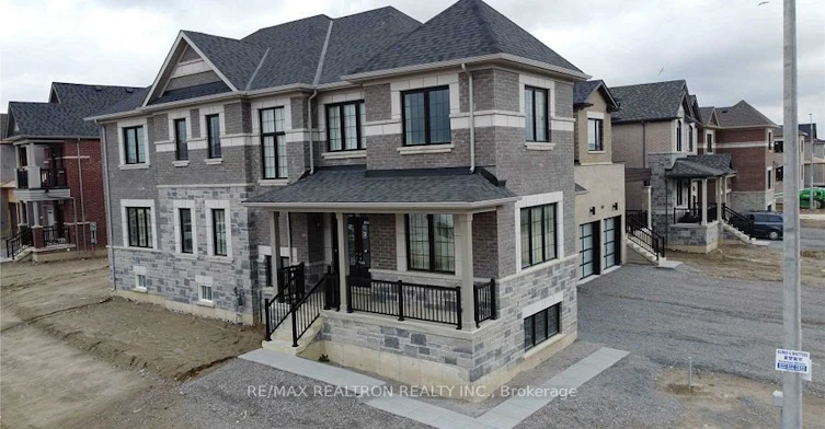 78 Jinnah Avenue, Markham, ON, L3S 3K5 - 2