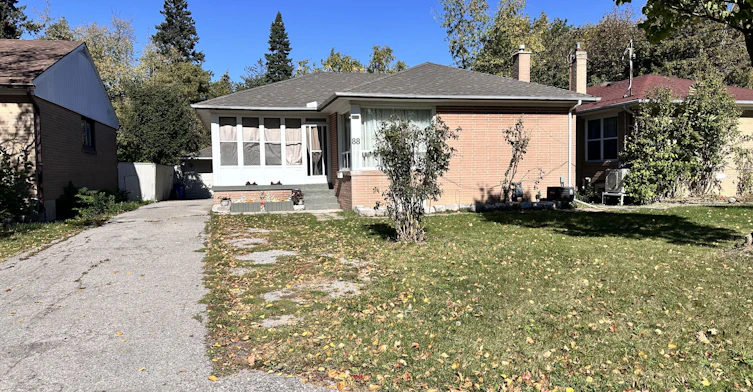 Lower-88 Rockport Crescent, Richmond Hill, ON, L4C 2L8