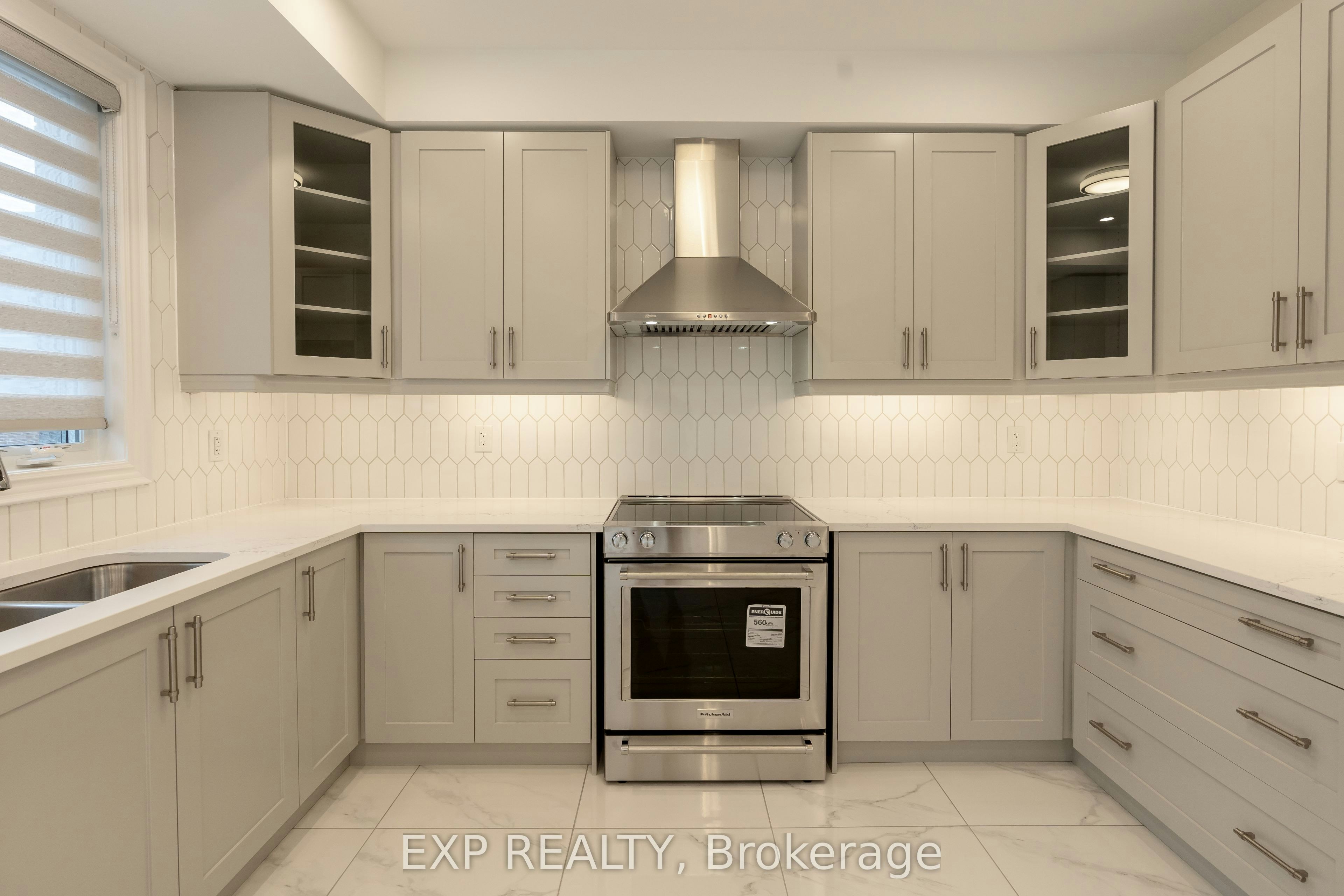 510 New England Court, Newmarket, ON, L3X 0M6 - 5