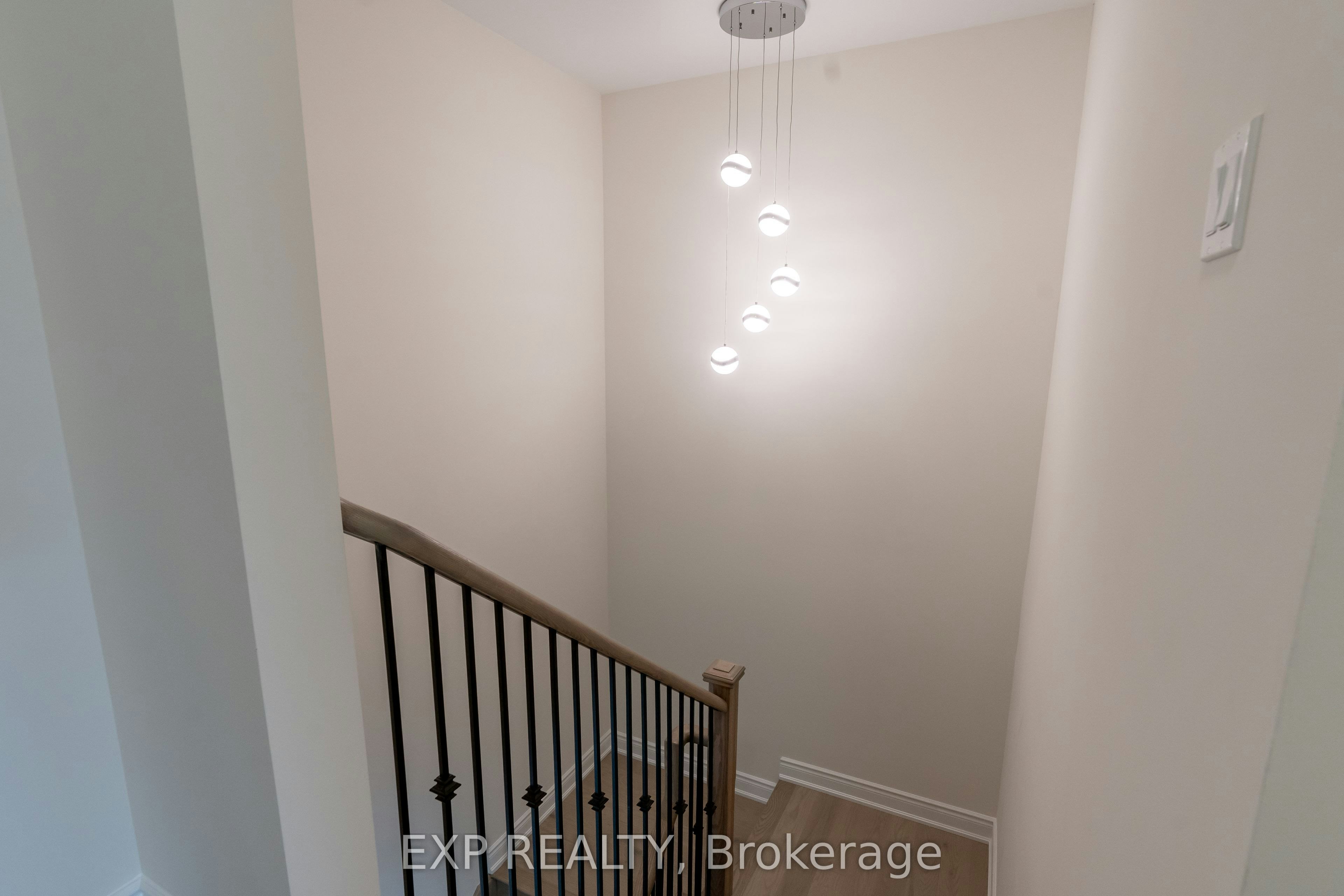 510 New England Court, Newmarket, ON, L3X 0M6 - 10