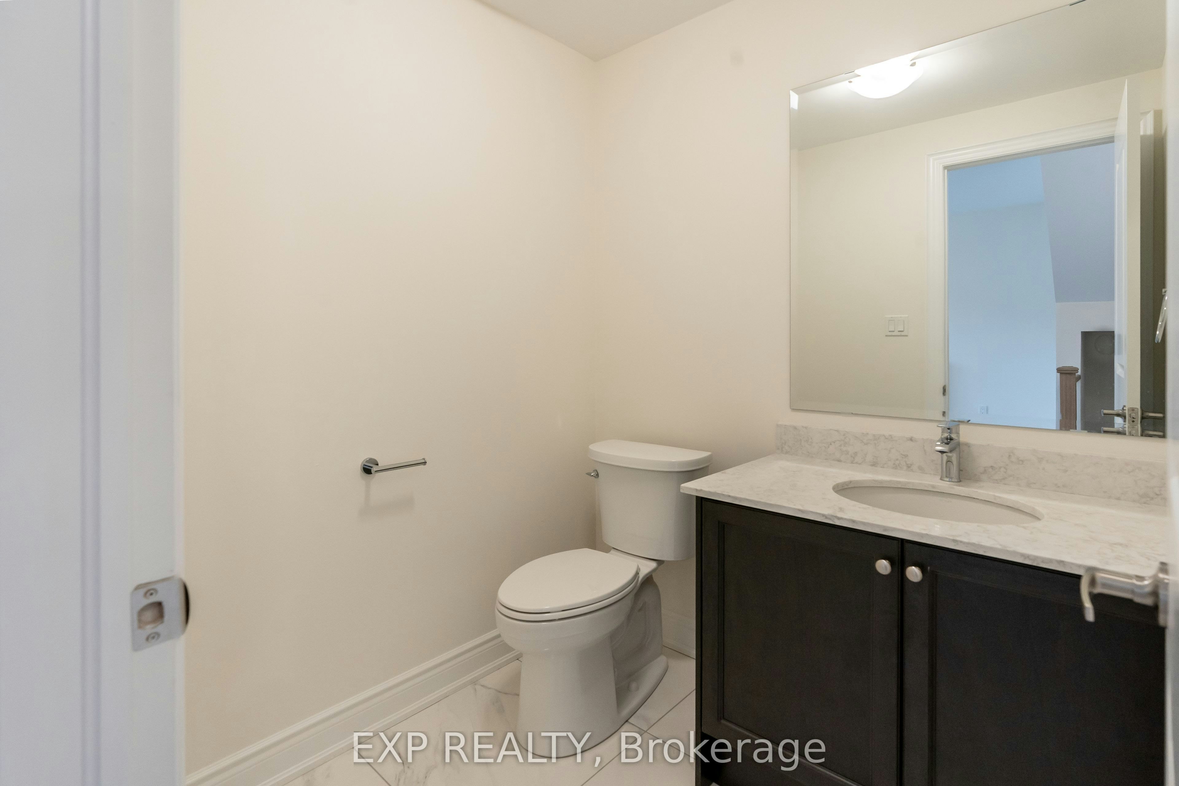 510 New England Court, Newmarket, ON, L3X 0M6 - 9