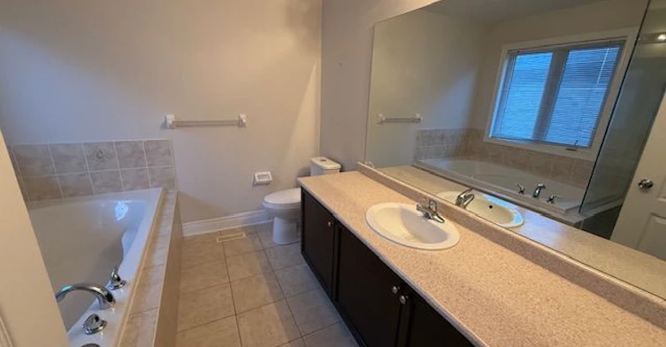 1063 Warby Trail, Newmarket, ON, L3X 3H6 - 6