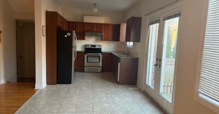 1063 Warby Trail, Newmarket, ON, L3X 3H6 - 10