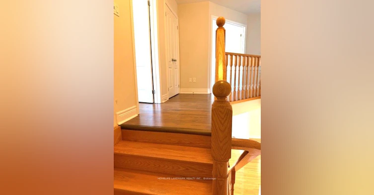1063 Warby Trail, Newmarket, ON, L3X 3H6 - 4
