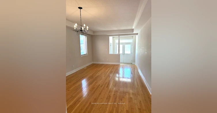 1063 Warby Trail, Newmarket, ON, L3X 3H6 - 2