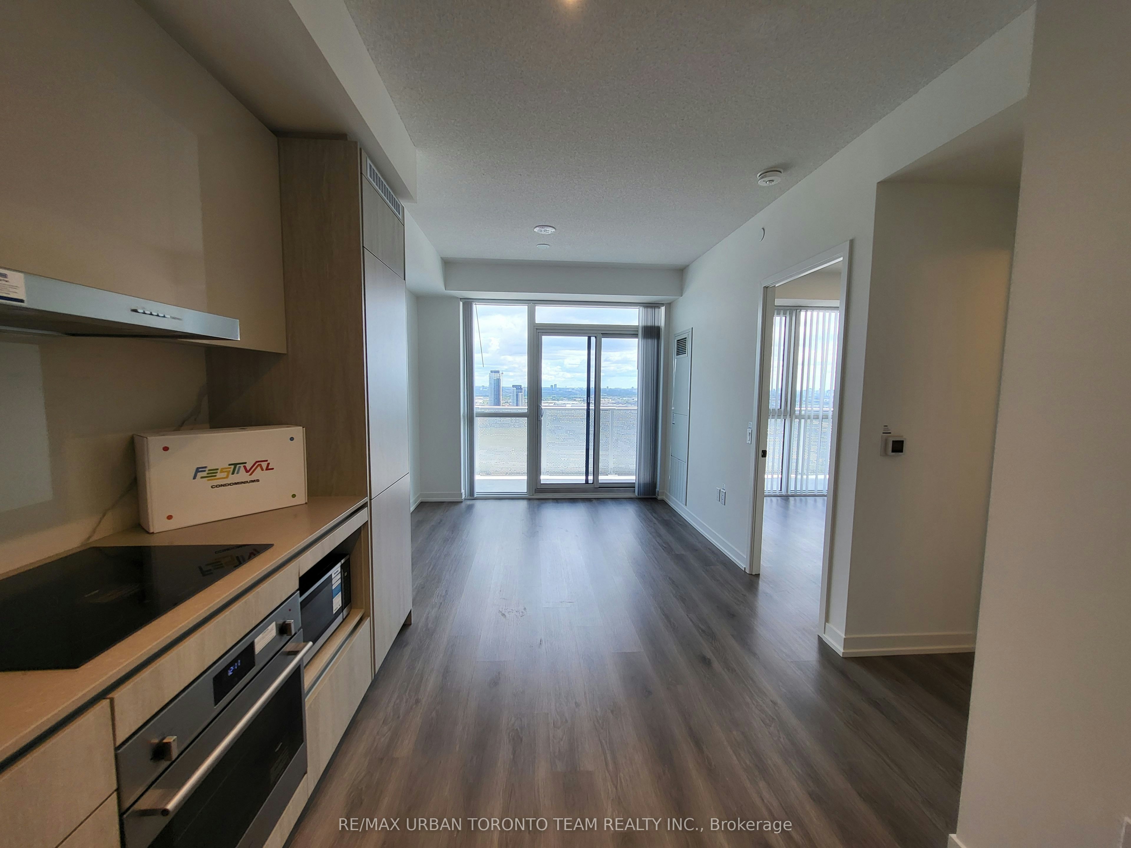 3907-28 Interchange Way, Vaughan, ON, L4K 0P8 - 2