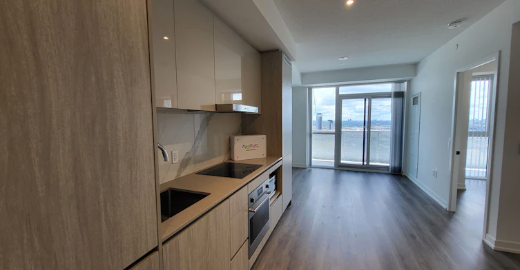 3907-28 Interchange Way, Vaughan, ON, L4K 0P8 - 3