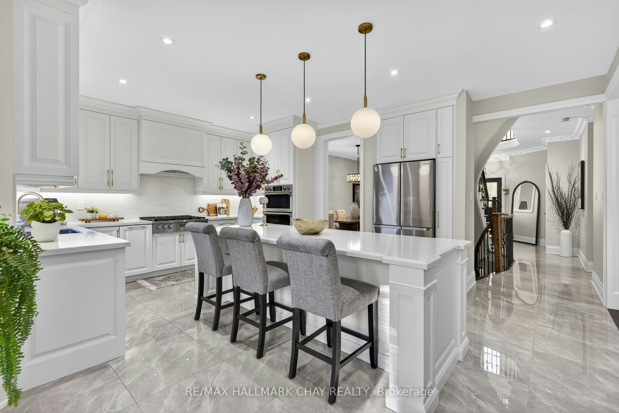 160 Golden Gate Circle, Vaughan, ON, L4H 1N6