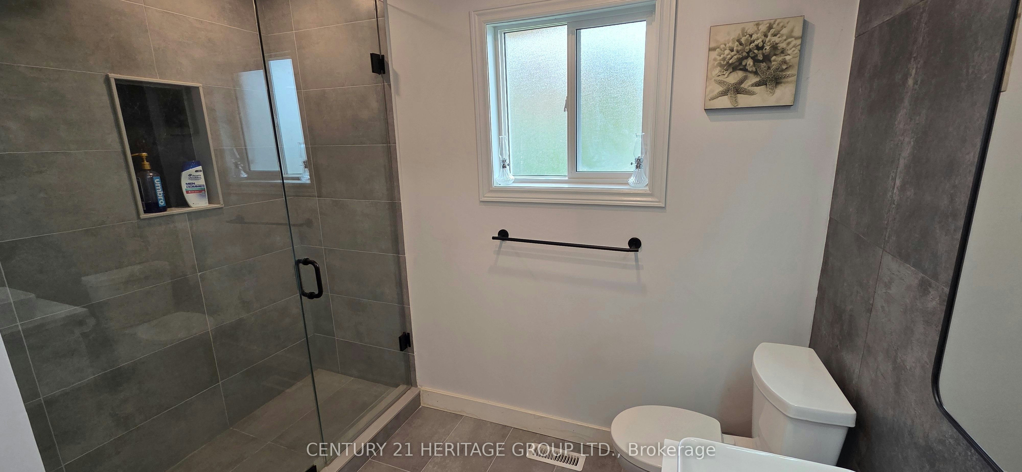 337 Carruthers Avenue, Newmarket, ON, L3X 2B7 - 24