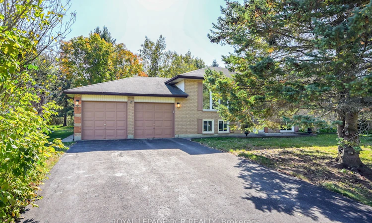 7 Moore Avenue