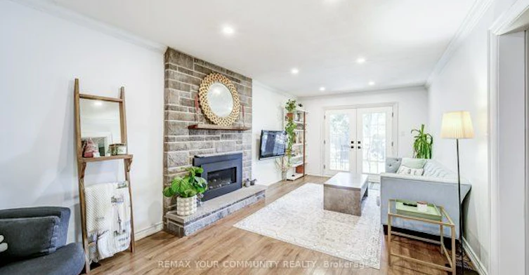 124 Tyson Drive, East Gwillimbury, ON, L0G 1H0 - 2