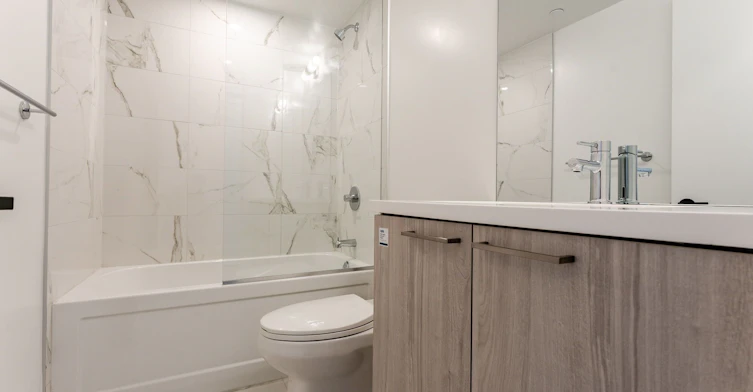 1607-195 Commerce Street W, Vaughan, ON, L4K 0P9 - 21