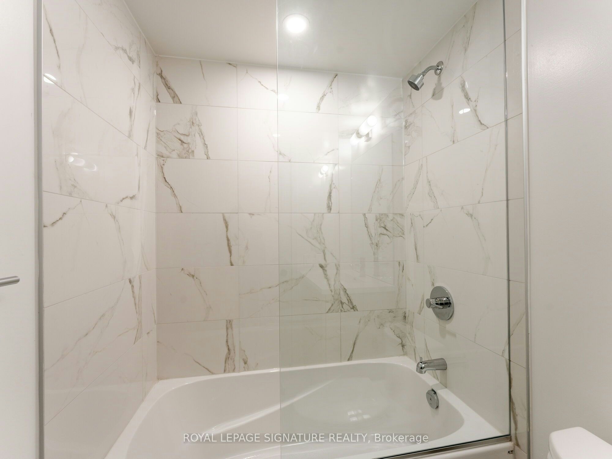 1607-195 Commerce Street W, Vaughan, ON, L4K 0P9 - 23