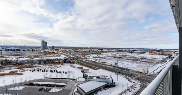 1607-195 Commerce Street W, Vaughan, ON, L4K 0P9 - 31