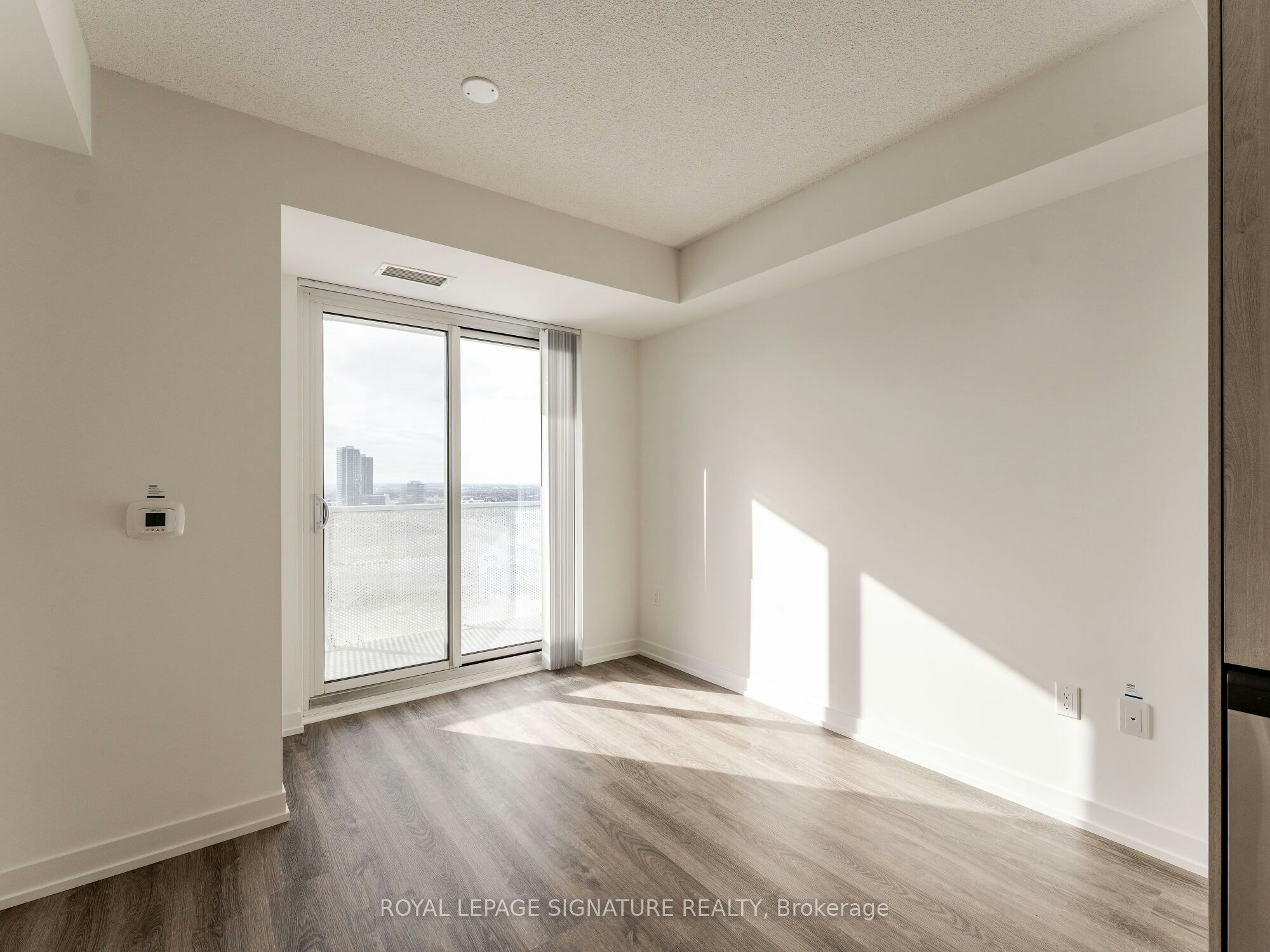 1607-195 Commerce Street W, Vaughan, ON, L4K 0P9 - 6