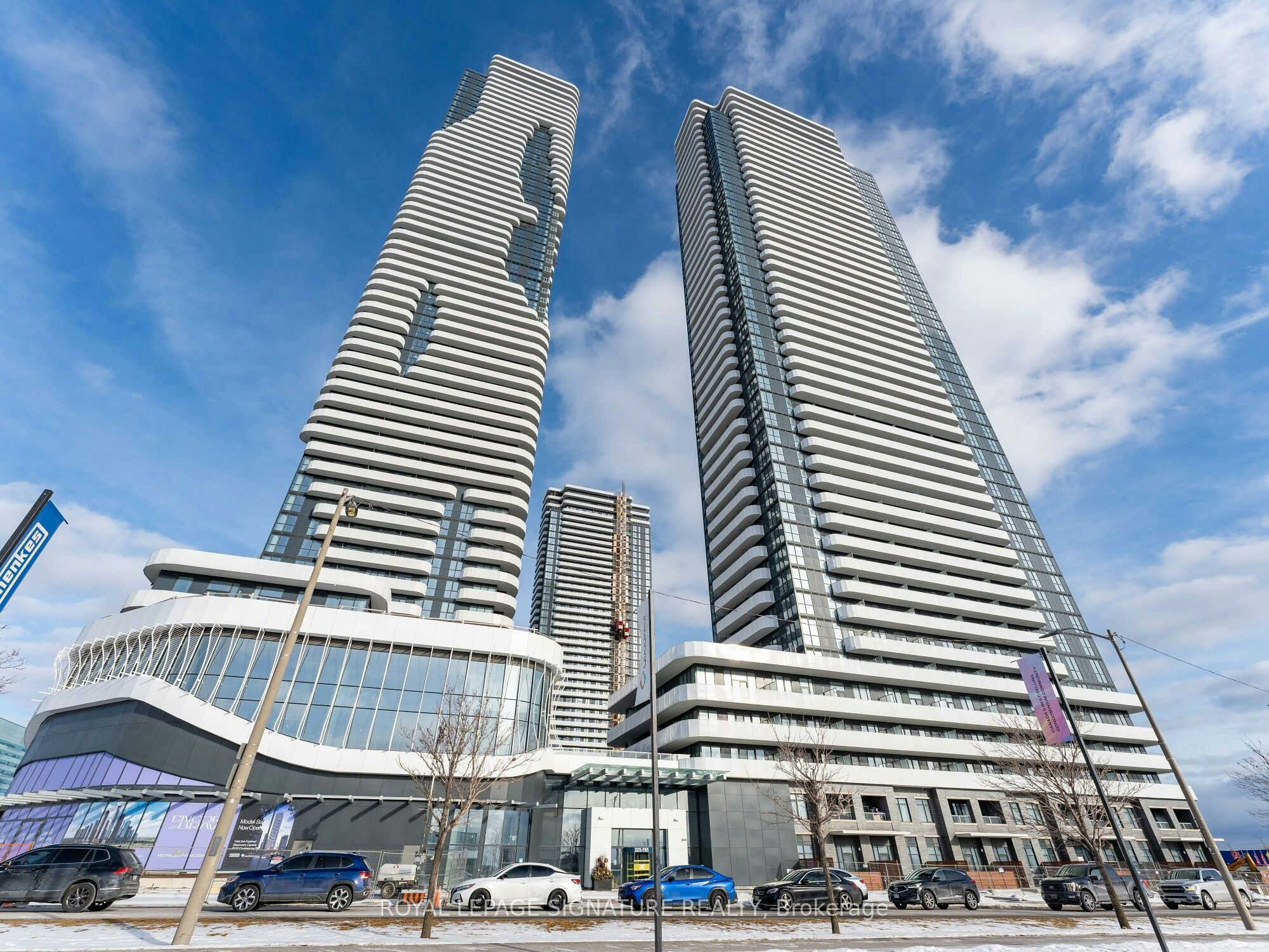 1607-195 Commerce Street W, Vaughan, ON, L4K 0P9 - 2