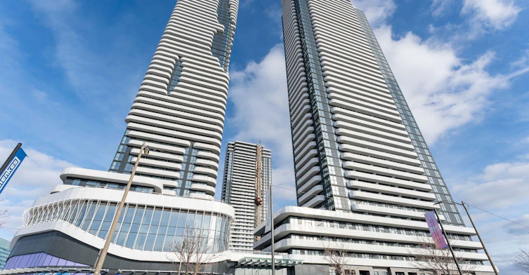 1607-195 Commerce Street W, Vaughan, ON, L4K 0P9 - 2