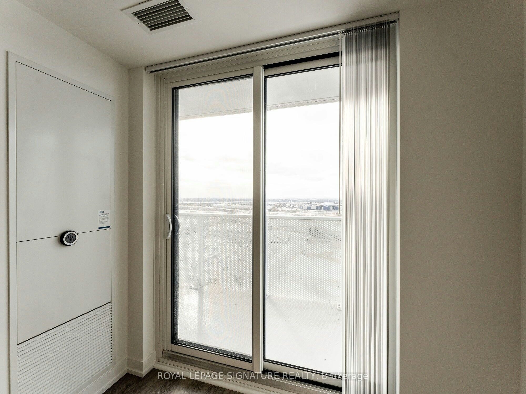 1607-195 Commerce Street W, Vaughan, ON, L4K 0P9 - 24