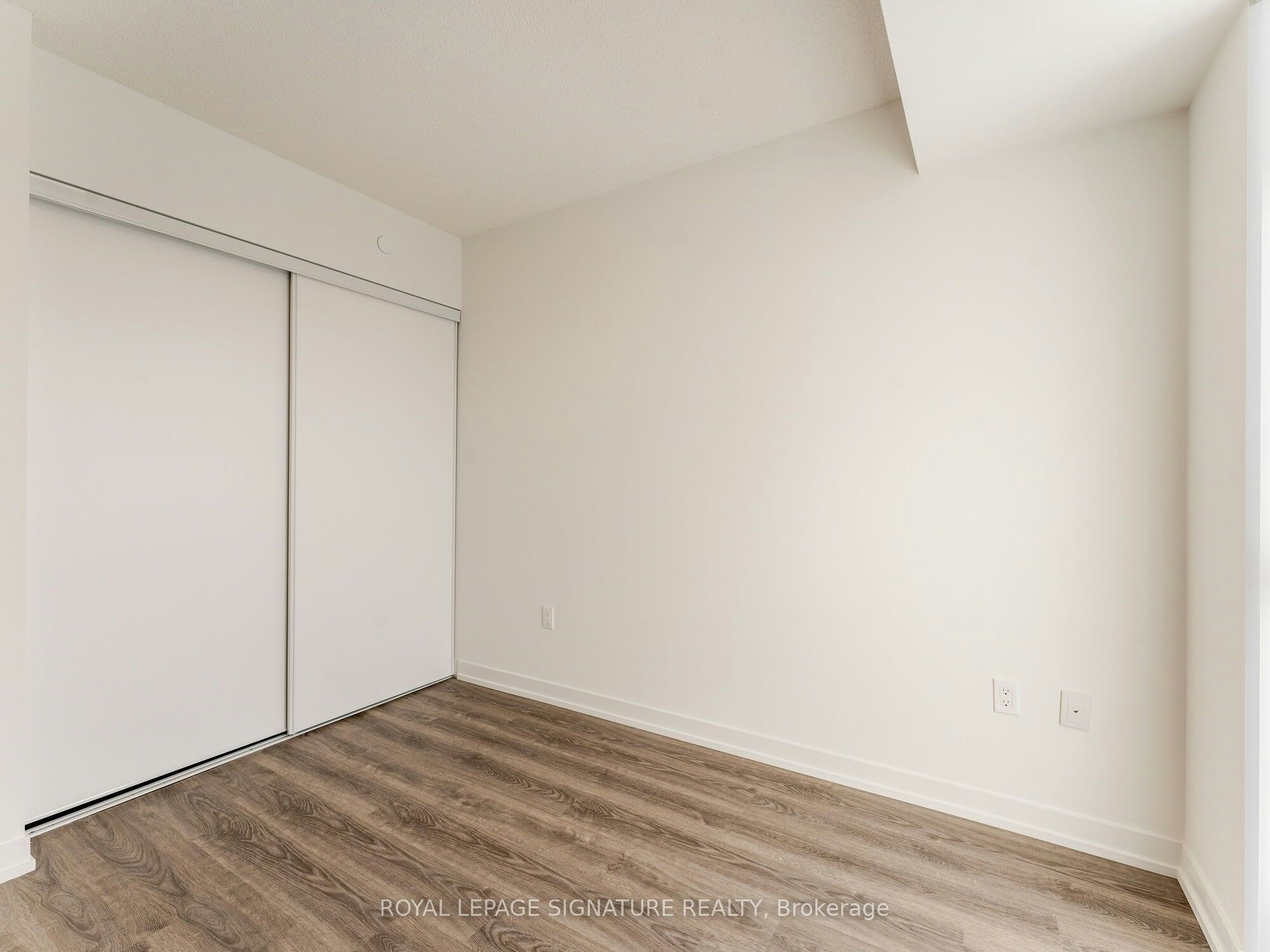 1607-195 Commerce Street W, Vaughan, ON, L4K 0P9 - 16