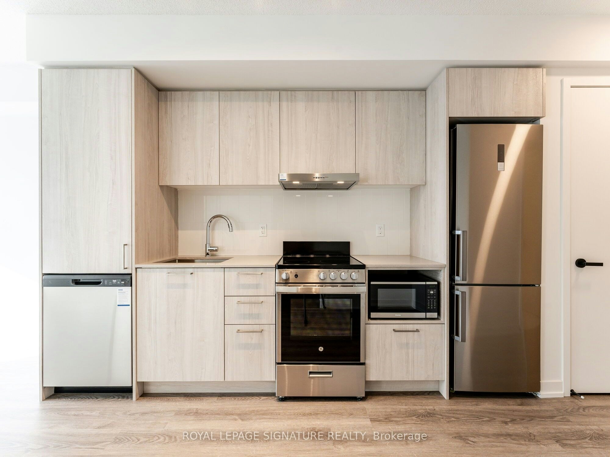 1607-195 Commerce Street W, Vaughan, ON, L4K 0P9 - 10