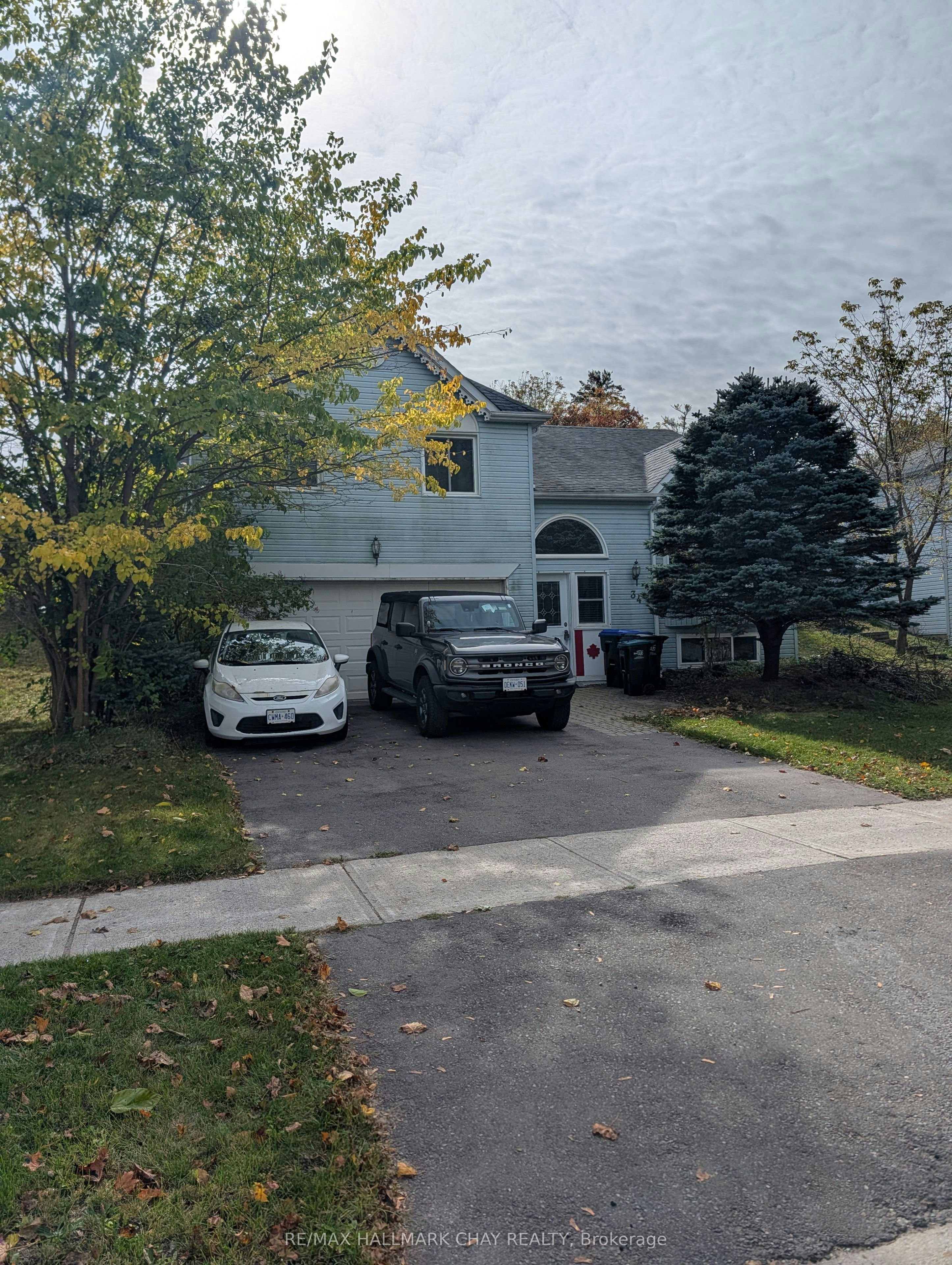 34 Michael Street, Essa, ON, L3W 0M4