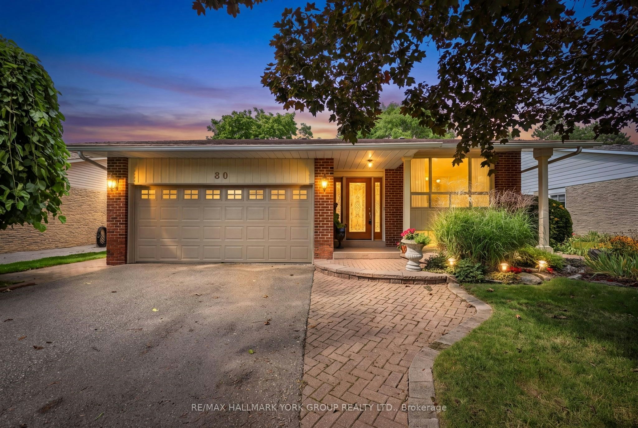 80 Fairway Drive, Aurora, ON, L4G 2H4