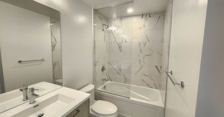 1215-28 Interchange Way, Vaughan, ON, L4K 0P8 - 7