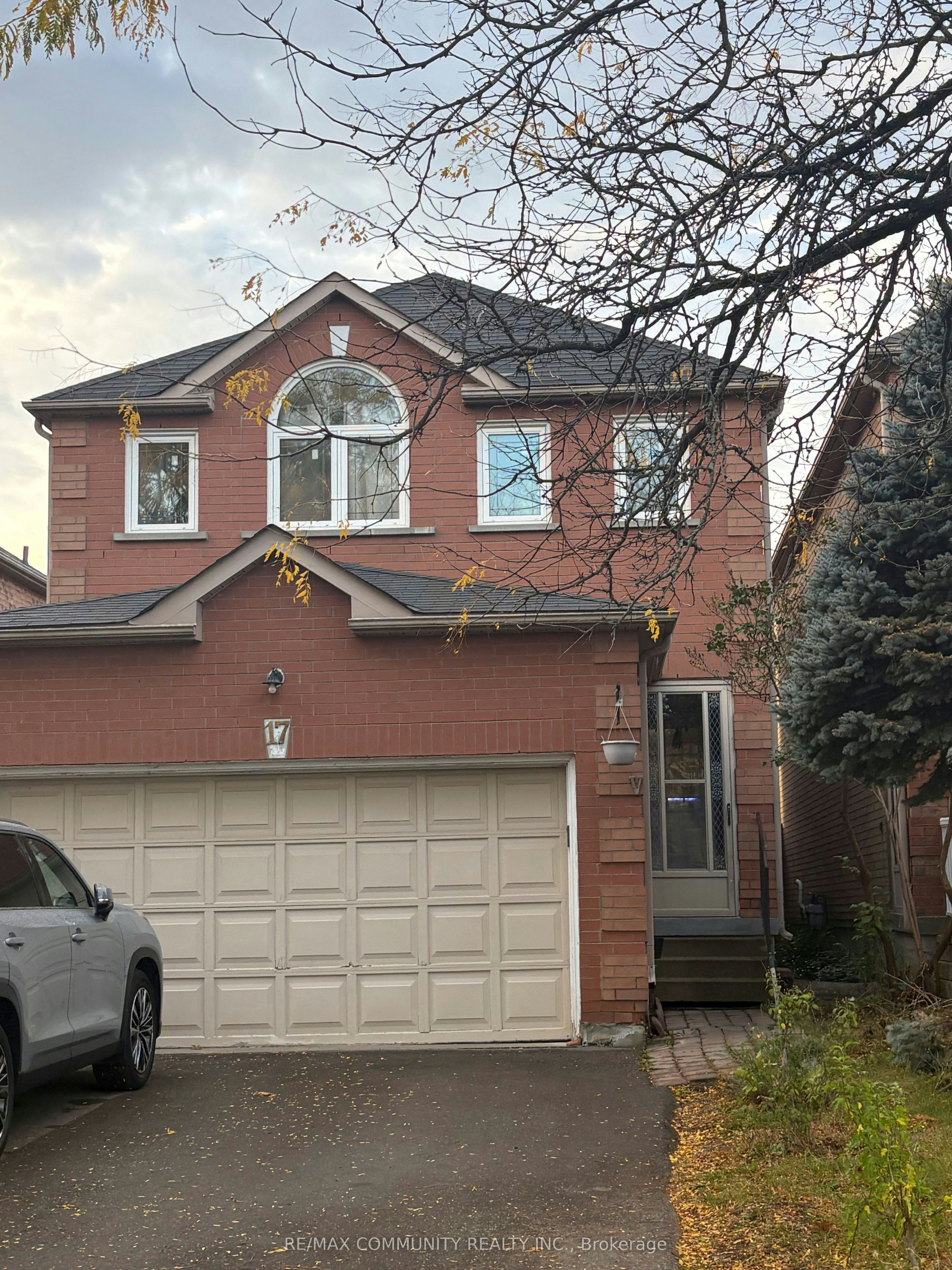 17 Kenborough Court, Markham, ON, L3S 3P3