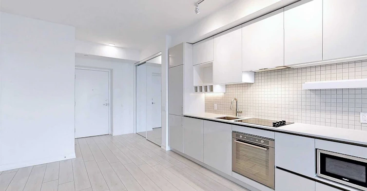 6001-950 Portage Parkway, Vaughan, ON, L4K 0J7 - 5