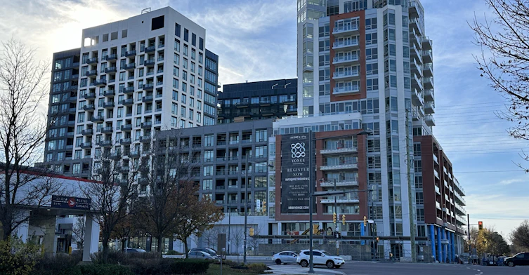 209-8888 Yonge Street, Richmond Hill, ON, L4C 6Z1