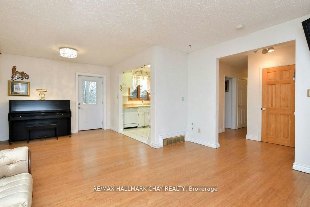 A-18 Elm Street, New Tecumseth, ON, L9R 1M8 - 3