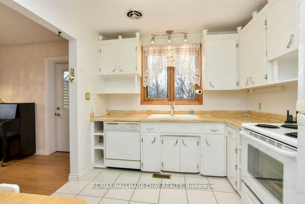 A-18 Elm Street, New Tecumseth, ON, L9R 1M8 - 6